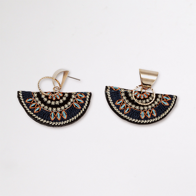 ノルディック柄ピアス (C)ネイビー